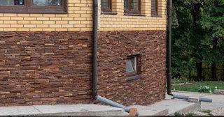 Наружная отделка фундамента в Тайшете от ТротуарнаяПлитка по цене от 935 руб.
