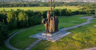 Благоустройство памятников в Тайшете от 935 руб. – компания ТротуарнаяПлитка